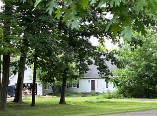 247 Fonro Dr, Brighton, MI