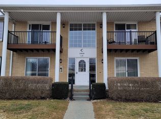 34820 Valleyview Dr APT C4, Sterling Heights, MI 48312