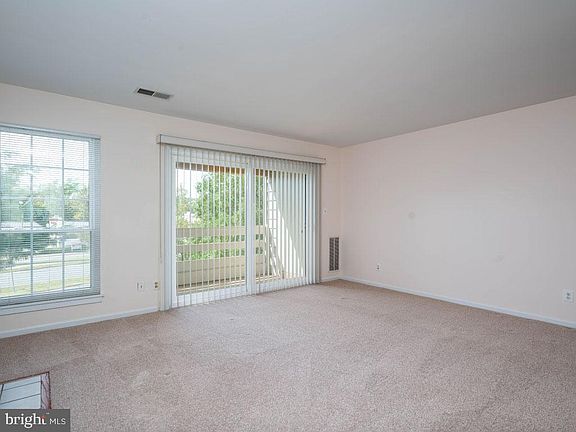 3rd image of 6607F Jupiter Hills Cir