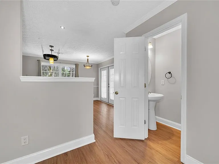 225 Osmanthus Way — Photo 13