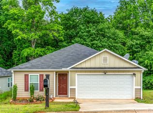 111 Bradley Dr, Pickens, SC 29671