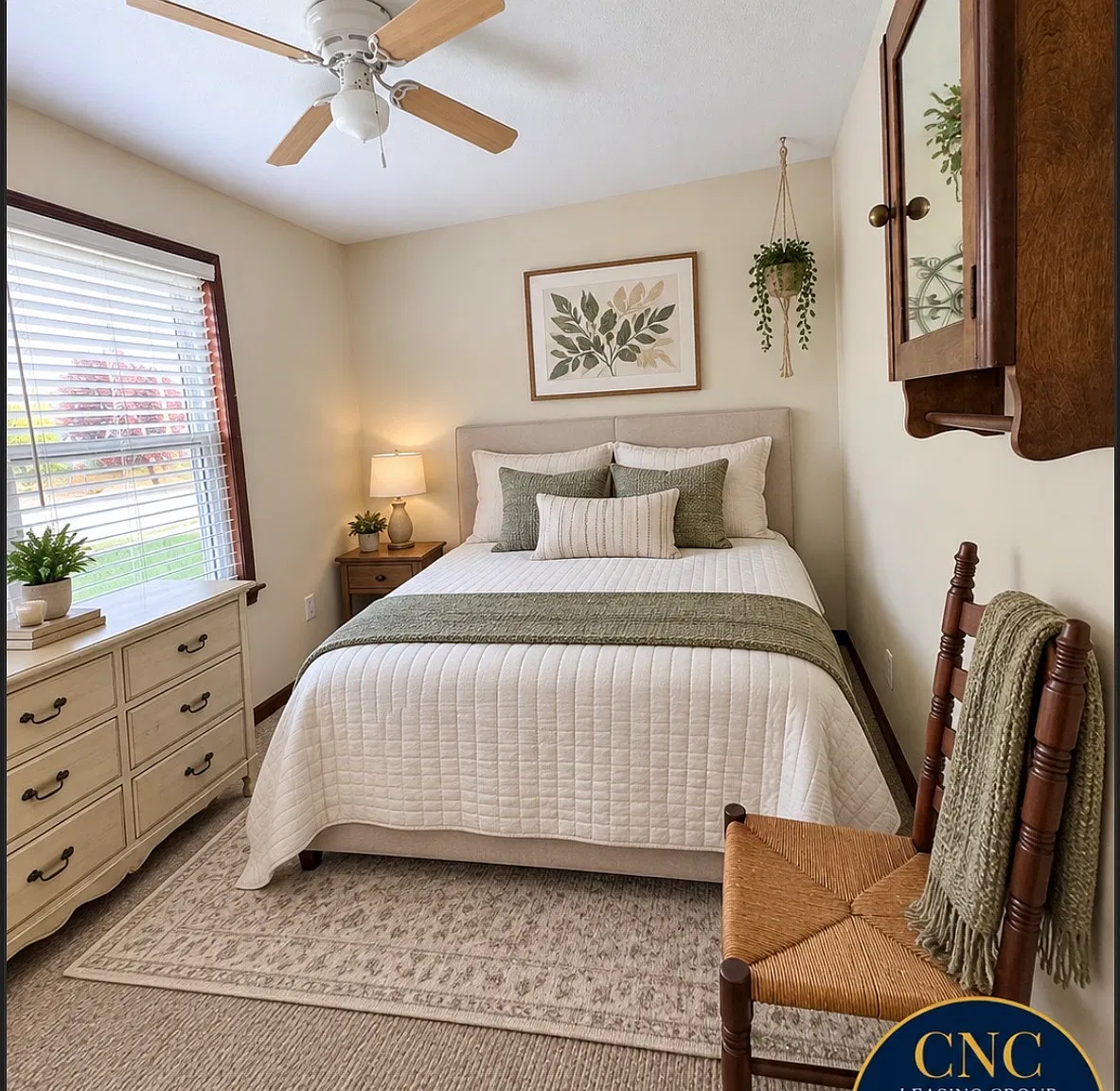 3 bed, 1014 sqft, $1,595 — Photo 3