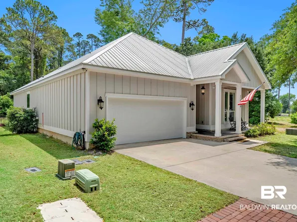 2701 Chastain St, Gulf Shores, AL 36542