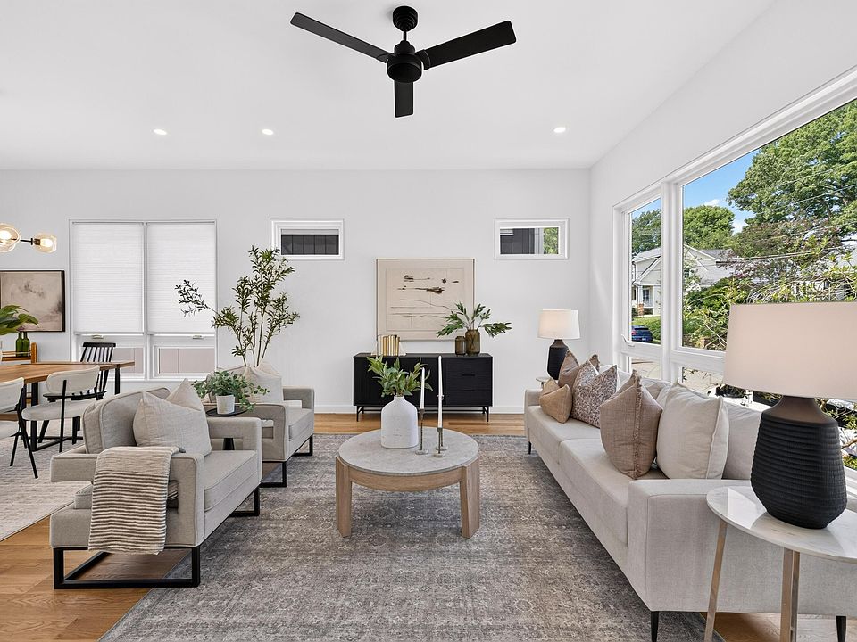 1st image of 301 1/2 Bickett Blvd