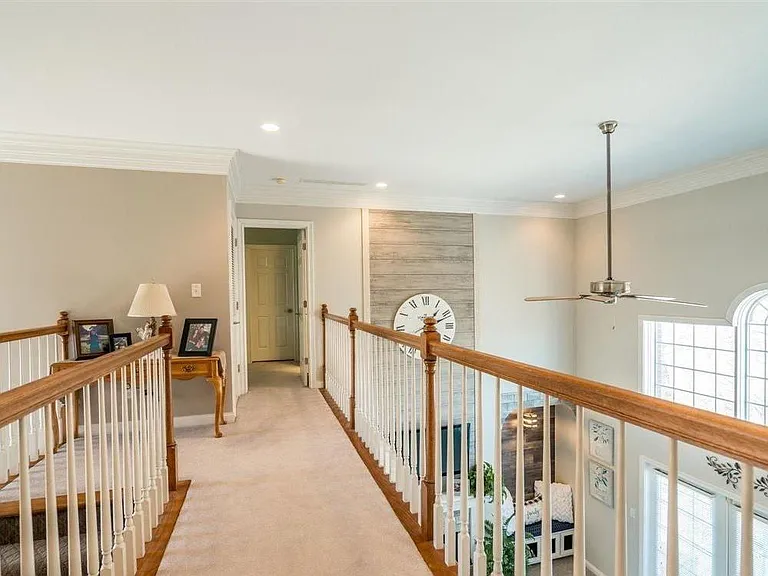 5012 Wolfpen Woods Dr — Photo 23