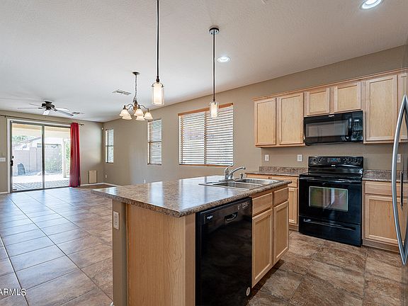 4th image of 18167 W VOGEL Avenue