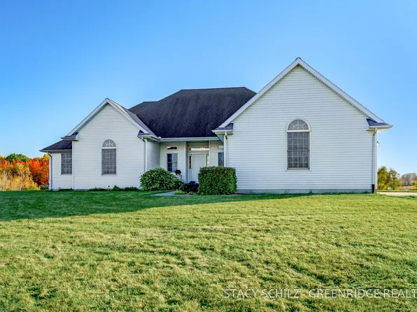 10715 W Kinsel Hwy, Vermontville, MI 49096