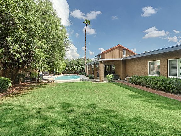 4th image of 5948 E Windrose Dr