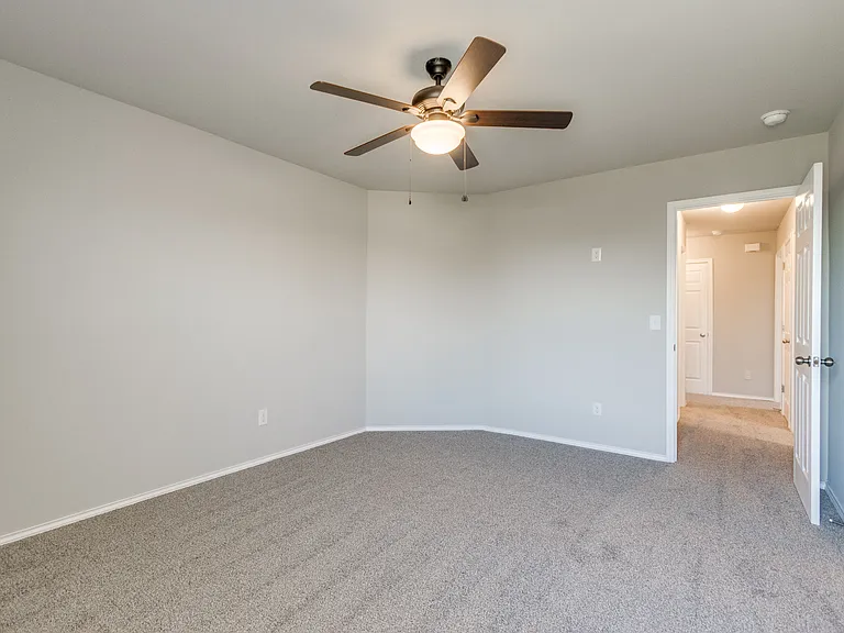 626 Audrey Dr — Photo 23
