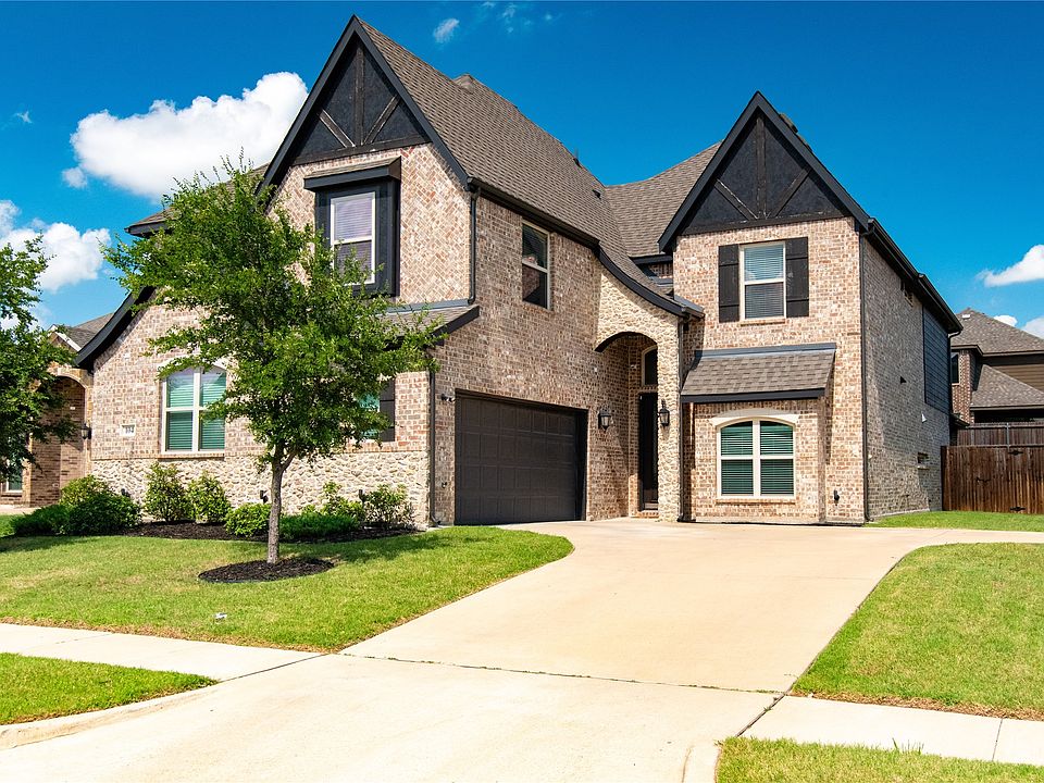 1st image of 104 Balsam Dr