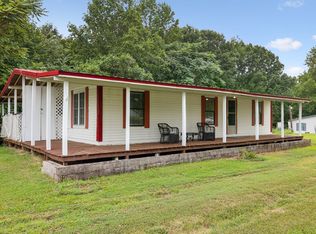 1053 Pack Rd, White Bluff, TN 37187