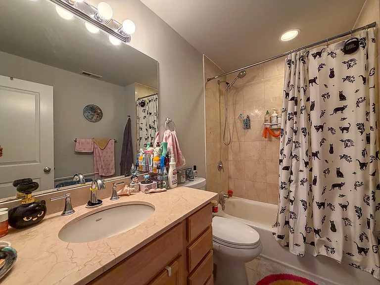 1826 N. Wood St — Photo 8