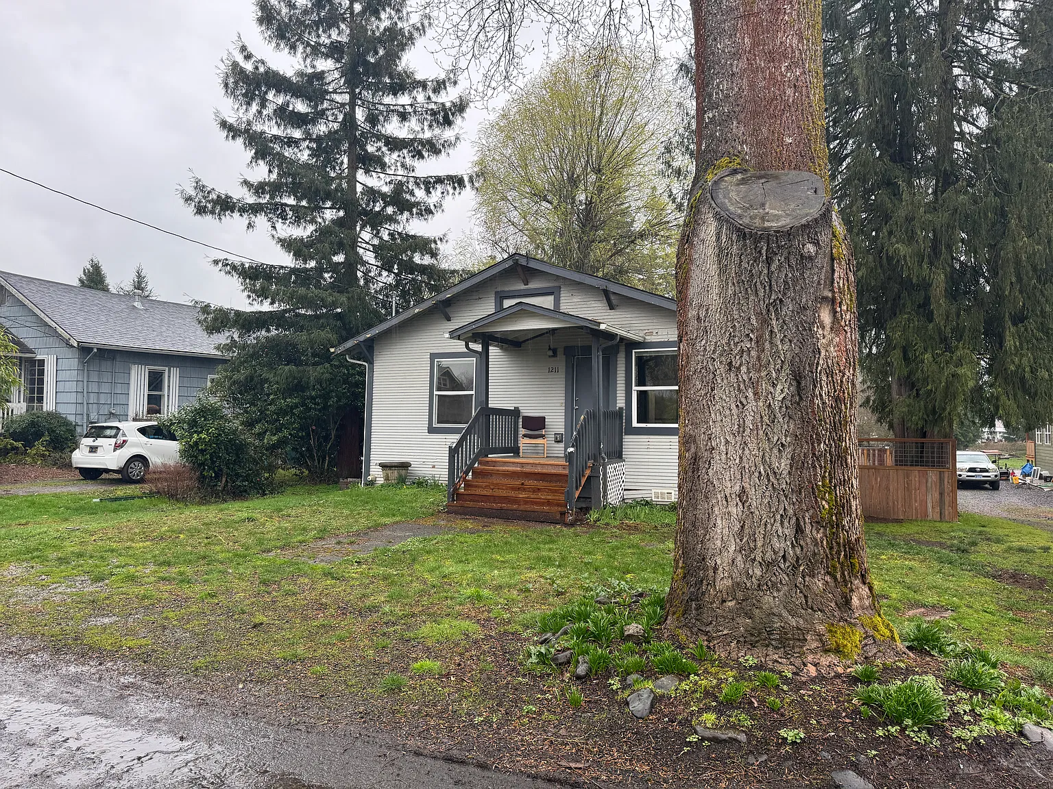 3 bed, 1144 sqft, $2,000 — Photo 2