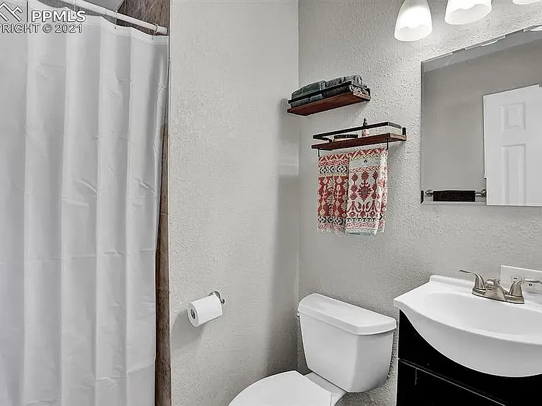 513 Rose Dr — Photo 18