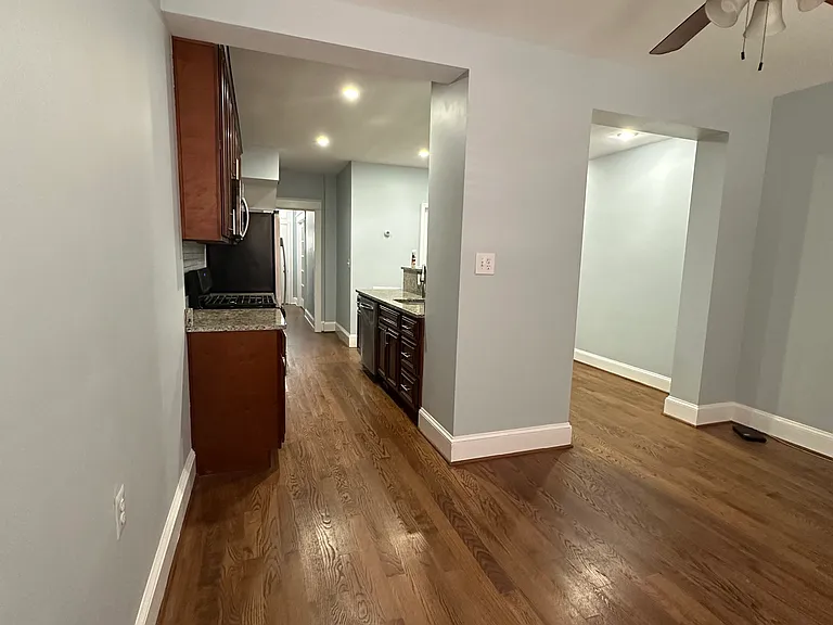 1533 Isherwood St NE — Photo 11
