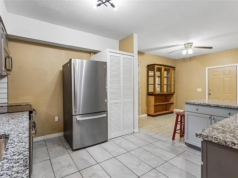 3123 Lawrence St — Photo 7