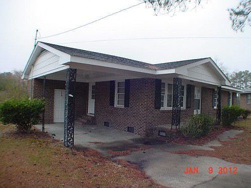 2nd image of 102 Kennedy Cir