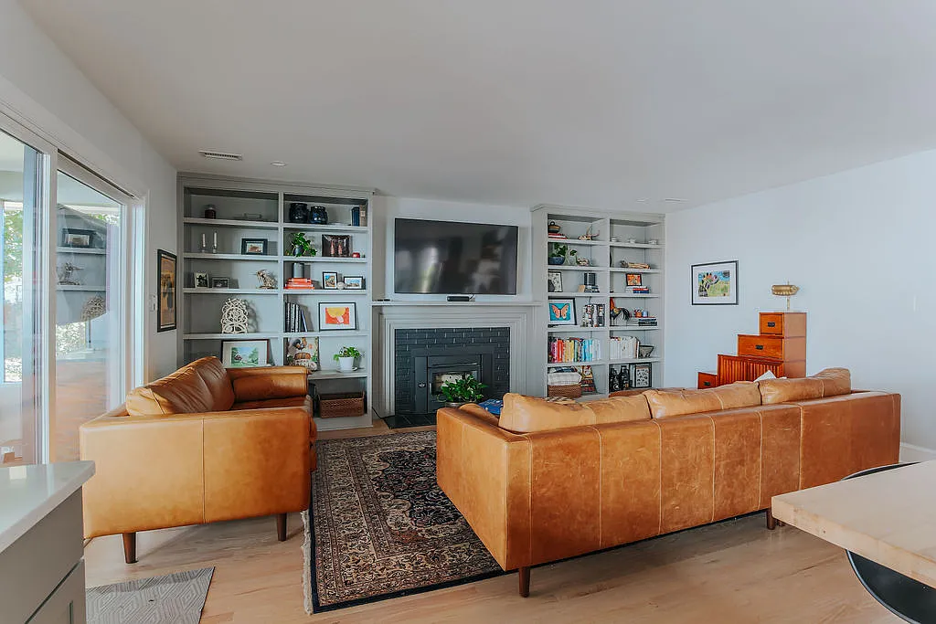 4 bed, 2200 sqft, $6,550 — Photo 4