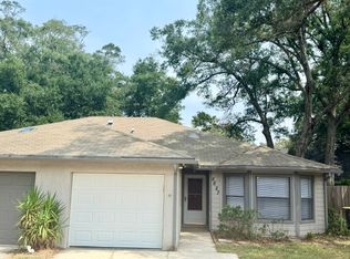 5627 Greatpine Ln N, Jacksonville, FL 32244