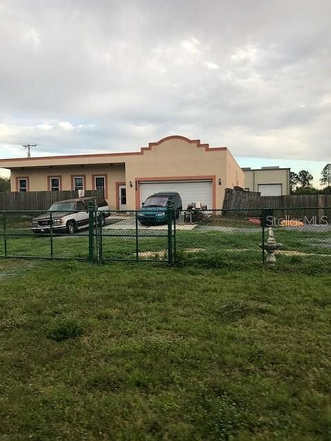 1st image of 3429 SE 16th Ave