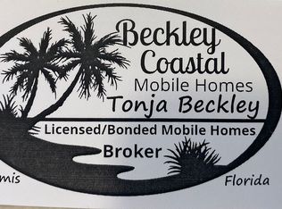 320 Desoto St, Nokomis, FL 34275