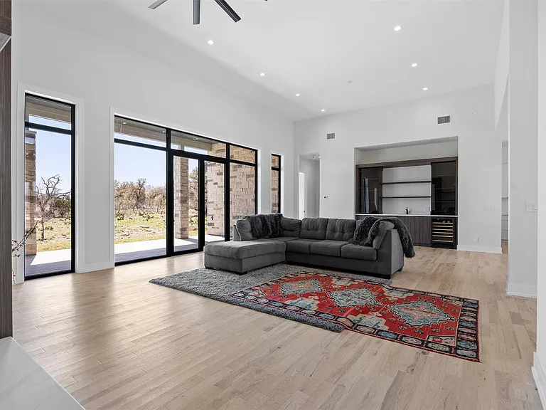333 Spicewood Trails Dr — Photo 14