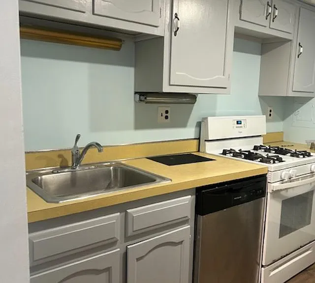 2628 Welsh Rd #204 — Photo 2