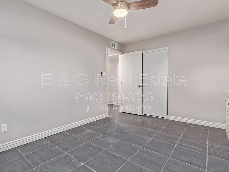 1640 E La Jolla Dr — Photo 28
