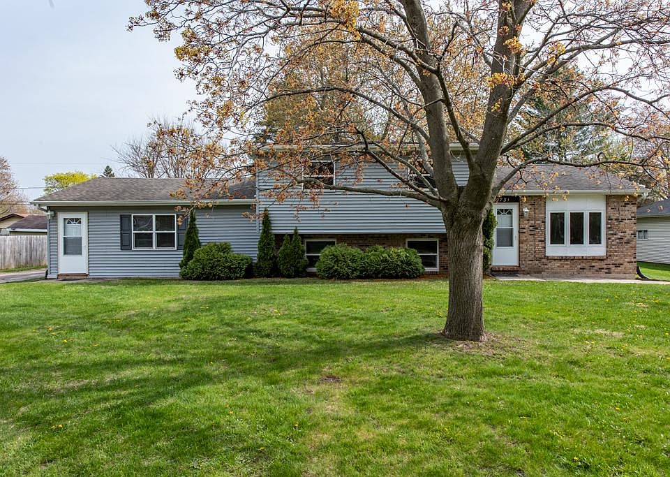 1st image of 9731 W Logan Ct