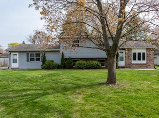 9731 W Logan Ct, Zion, IL 60099