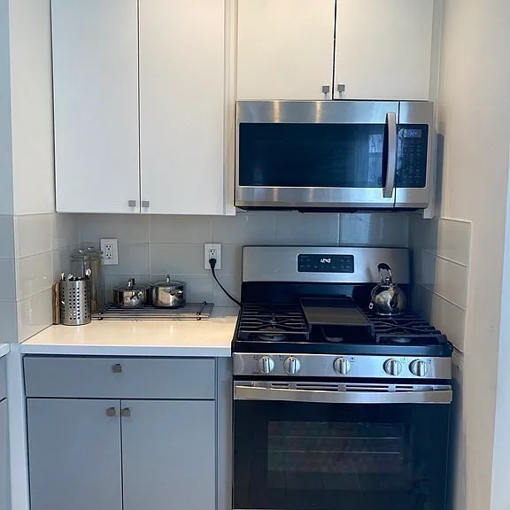 4 Woodbine St #2 — Photo 8