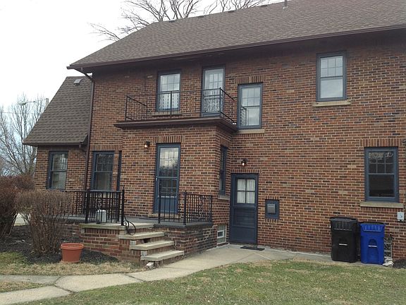 3rd image of 10915 Edgewater Dr