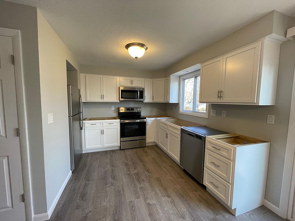Kitchen. Counter and sink to be installed