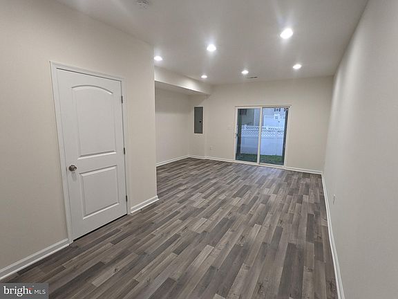 4th image of 312 Rolling Valley Dr