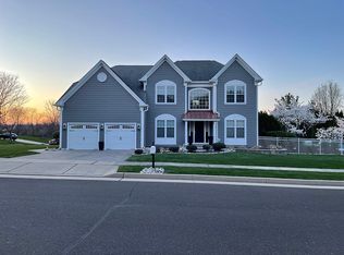 7 Timothy Dr, Newtown, PA 18940