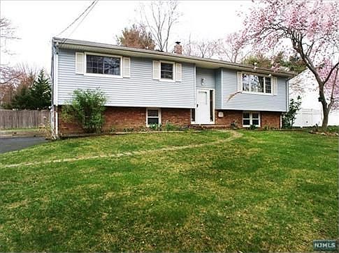 1st image of 616 Hillsdale Ave