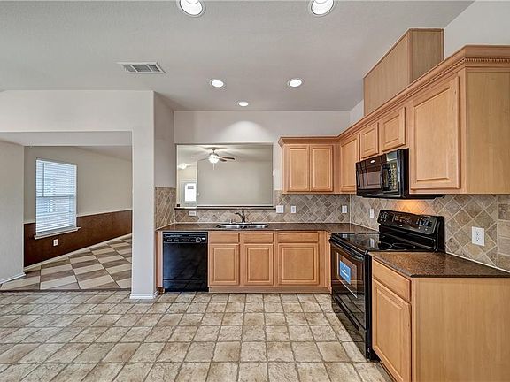 5th image of 5424 Cameron Dr