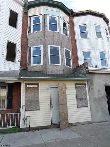 2nd image of 140 N Pennsylvania Ave