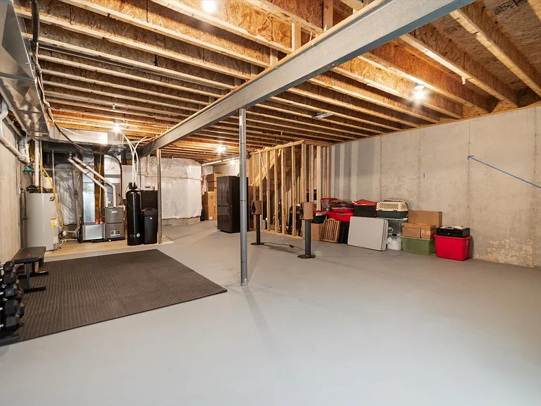 155 Livingston Ln — Photo 30