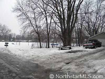 2nd image of 8660 Eldorado St NE