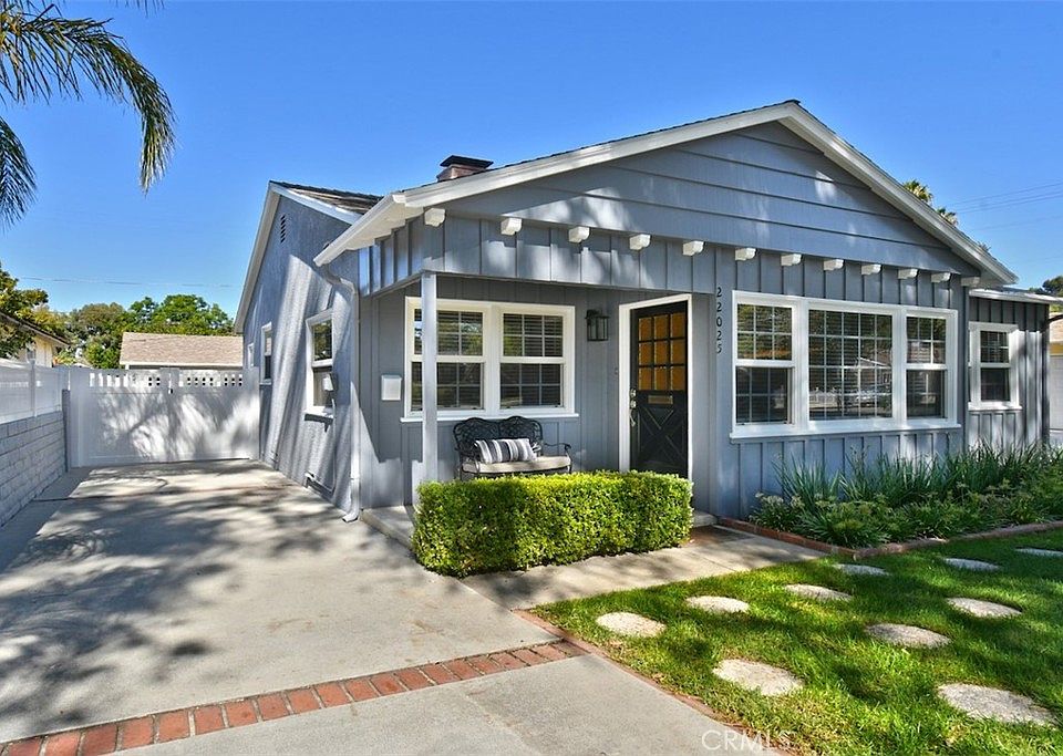 1st image of 22025 De La Osa St