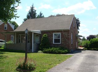 302 Greystone Rd, York, PA 17402