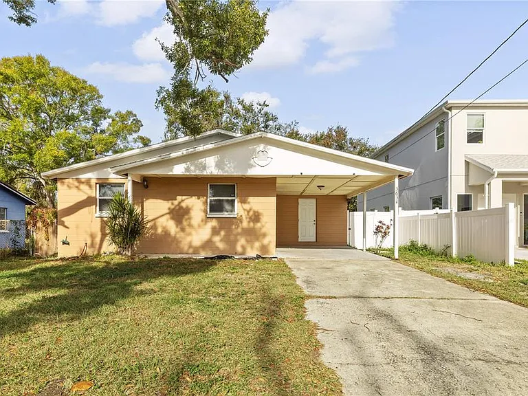 3631 W Anderson Ave — Photo 1