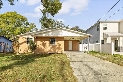 3631 W Anderson Ave Photo 1