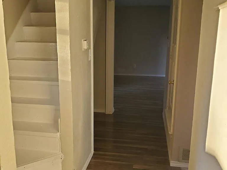 1419 Las Jardines Ct — Photo 8