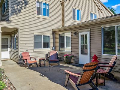 15880 Griffon Path, Apple Valley, MN, 55124