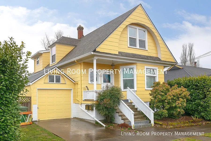 1824 SE Clinton St photo 1