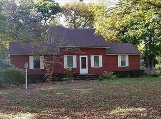 66 Ocean Ave, Bayport, NY 11705