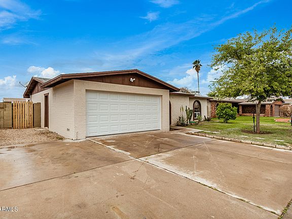 3rd image of 10630 N 47TH Drive