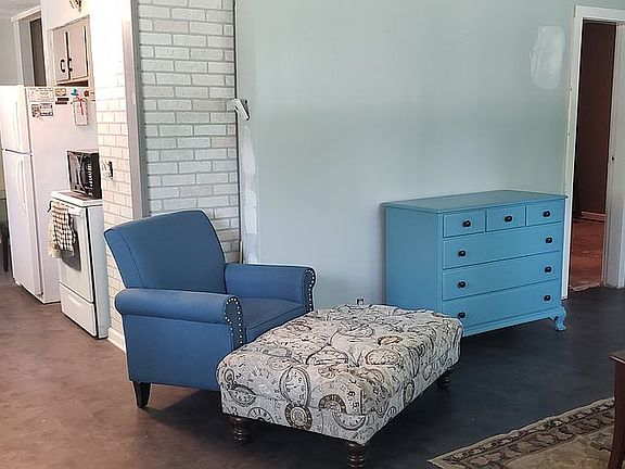 Furnished rental possibility